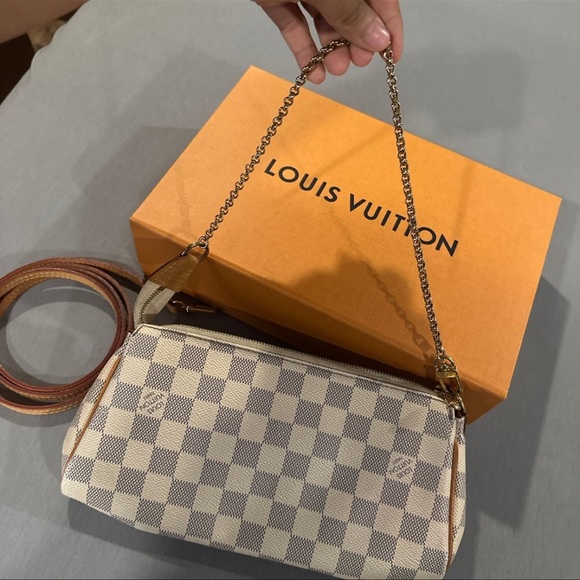 ‼️SOLD‼️ - Picture 3 of 5